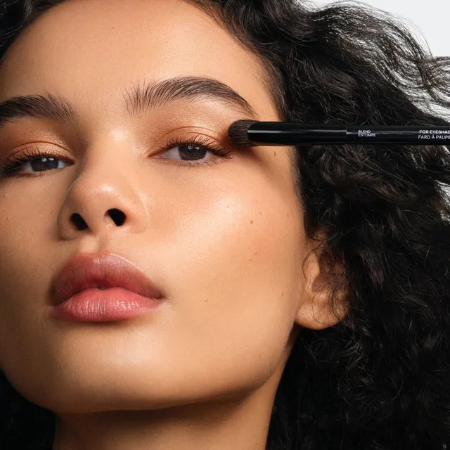The Dual-Ended Eyeshadow Brush – image 2