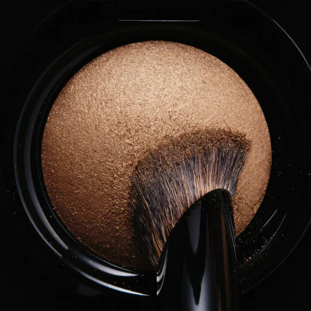 The Dual-Ended Eyeshadow Brush – image 6