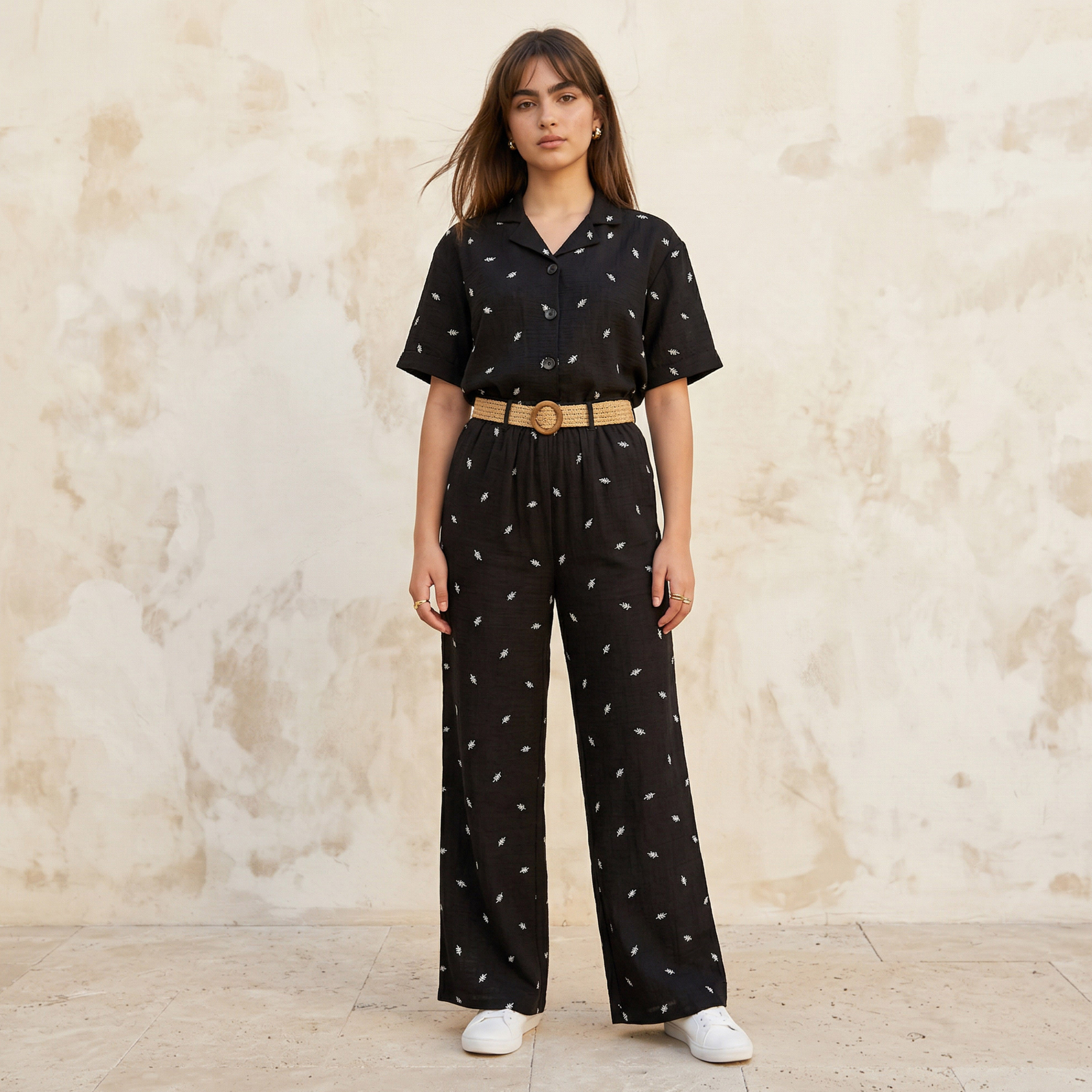 Mid-Rise Leaf Embroidered Belted Wide Leg Trousers