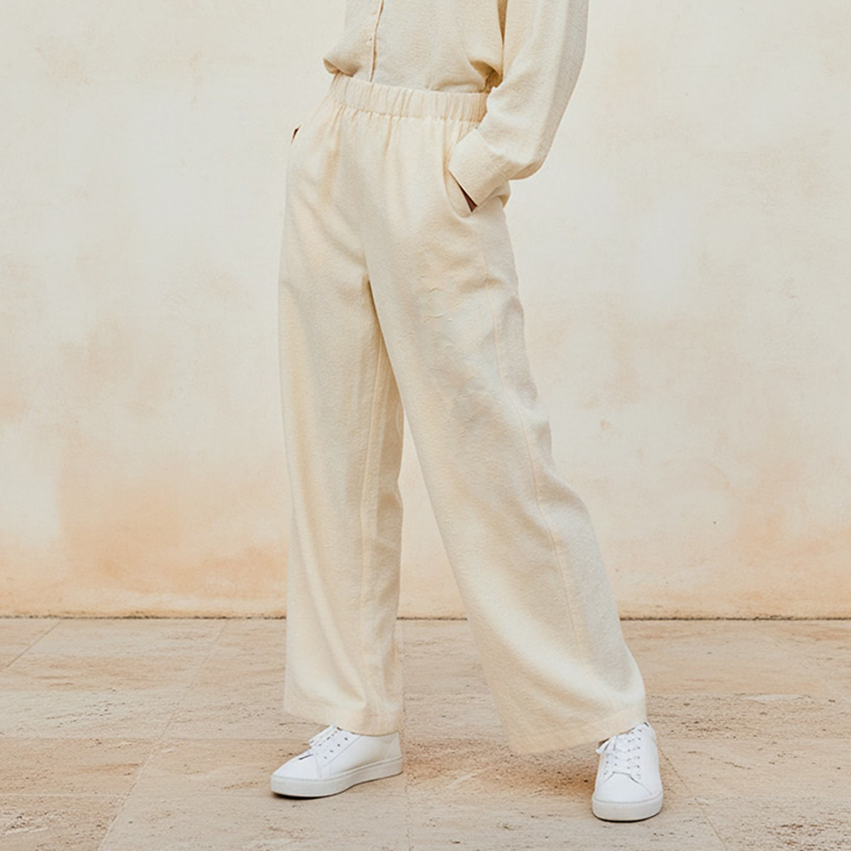 Wide Leg Mid-Rise Jacquard Textured Trousers