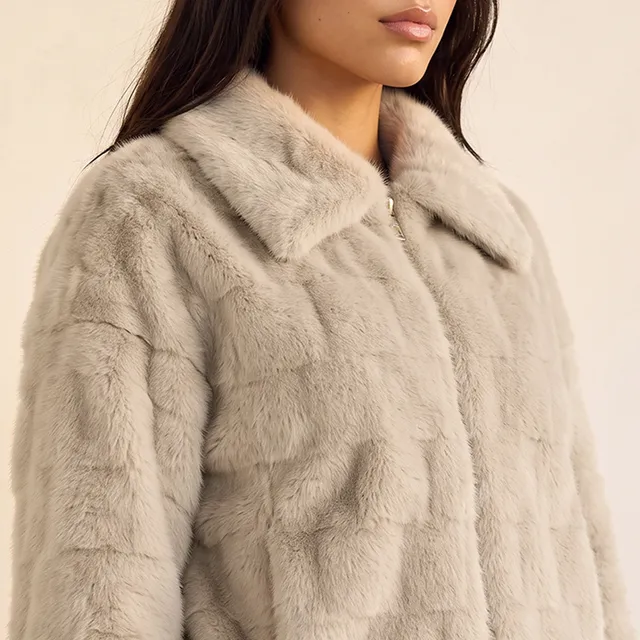 Splash Youth Faux Fur Jacket with Zip Closure – image 6