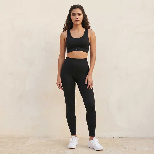 Seamless 4-Way Stretch Sports Bra – image 5
