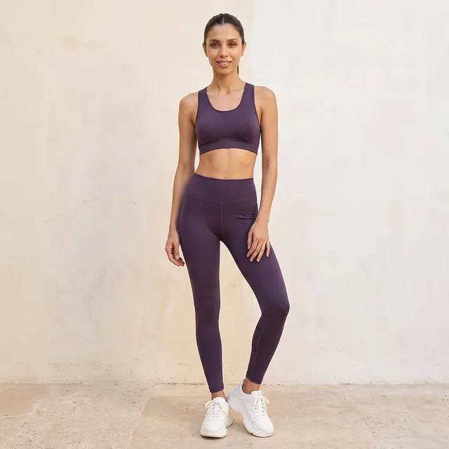 Seamless Racerback Sports Bra – image 3