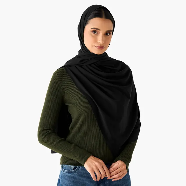 Hijab Scarf Black – image 2