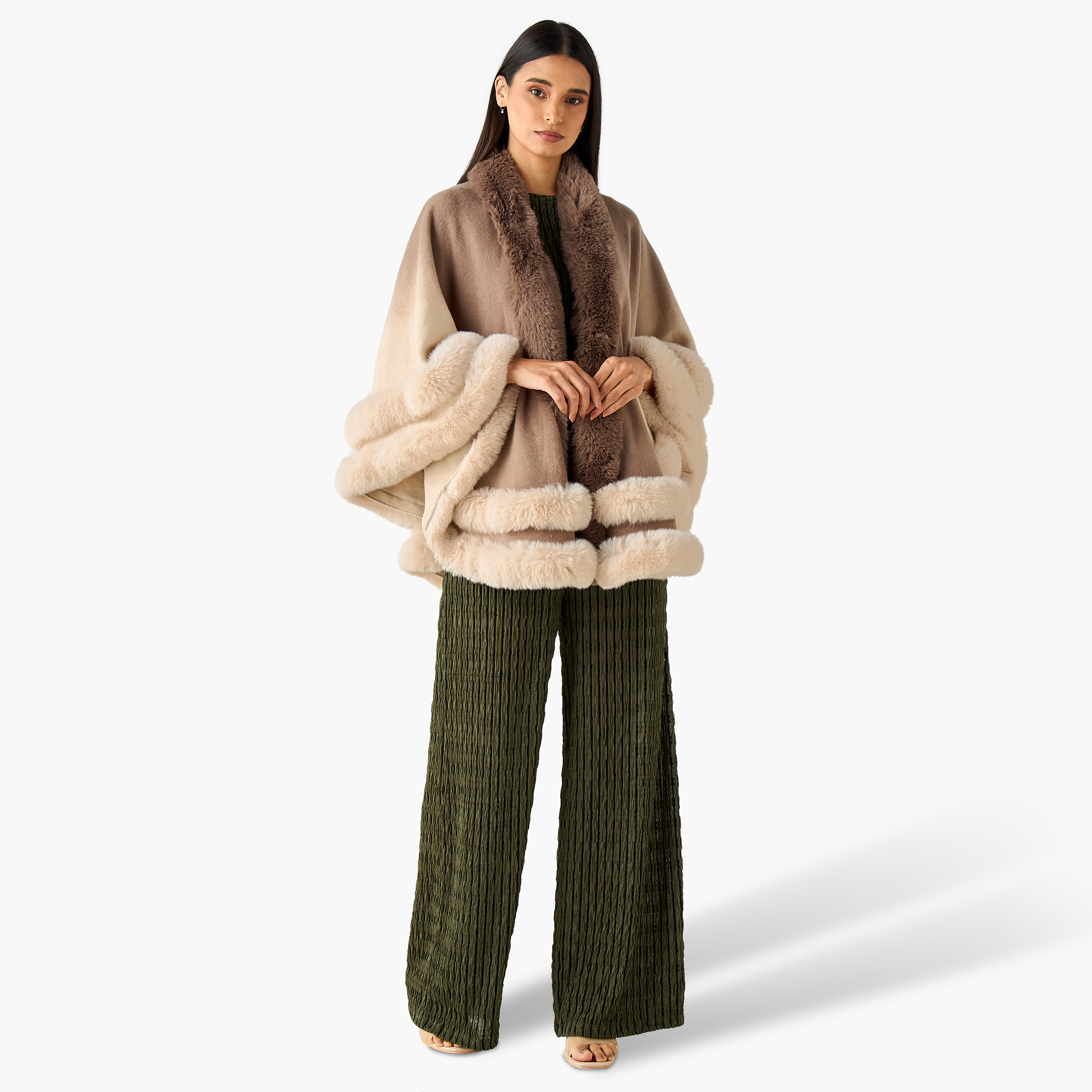 Scarf Cape Shaped with Ombre Fur Trim Design