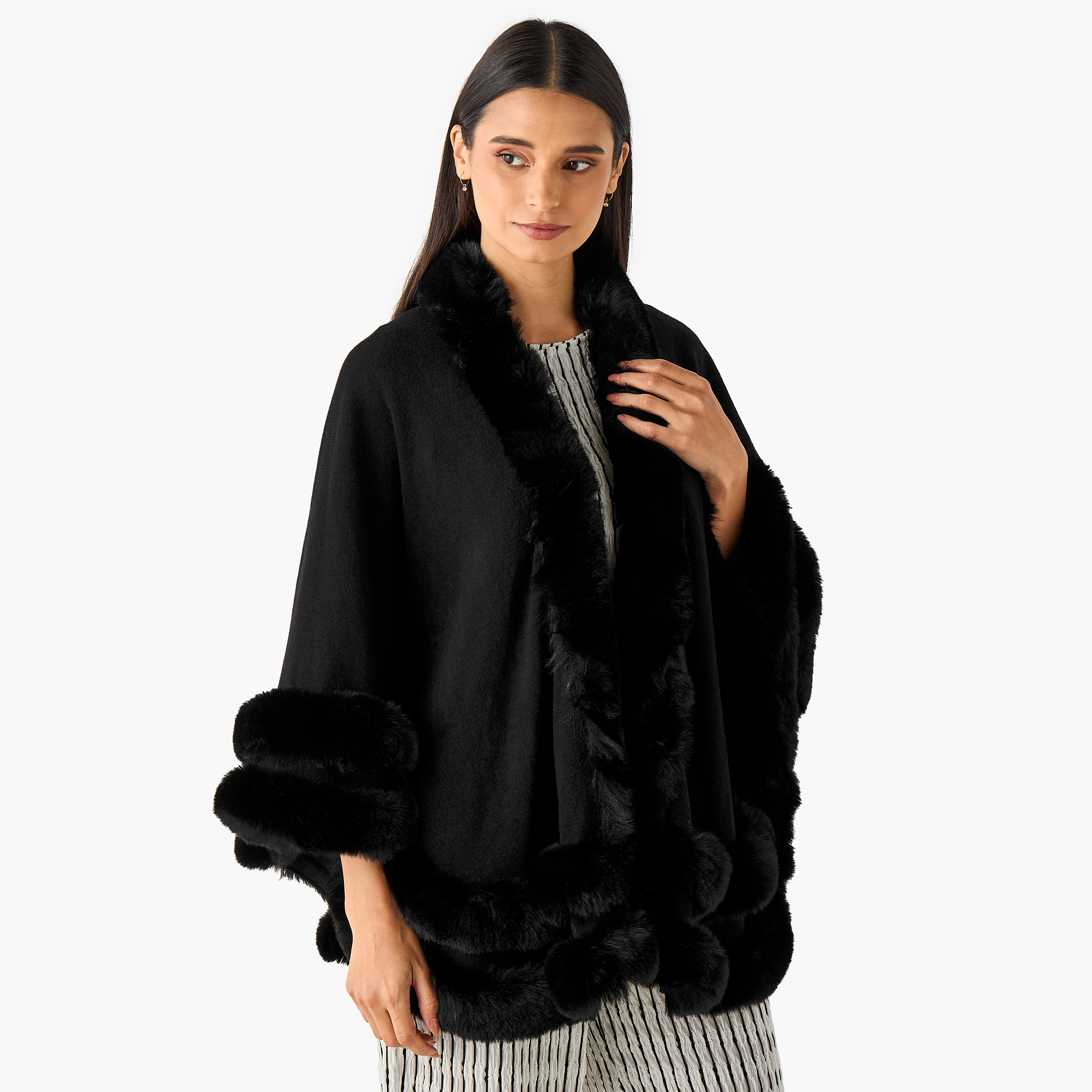 Scarf Cape Shaped with Fur Trim Design