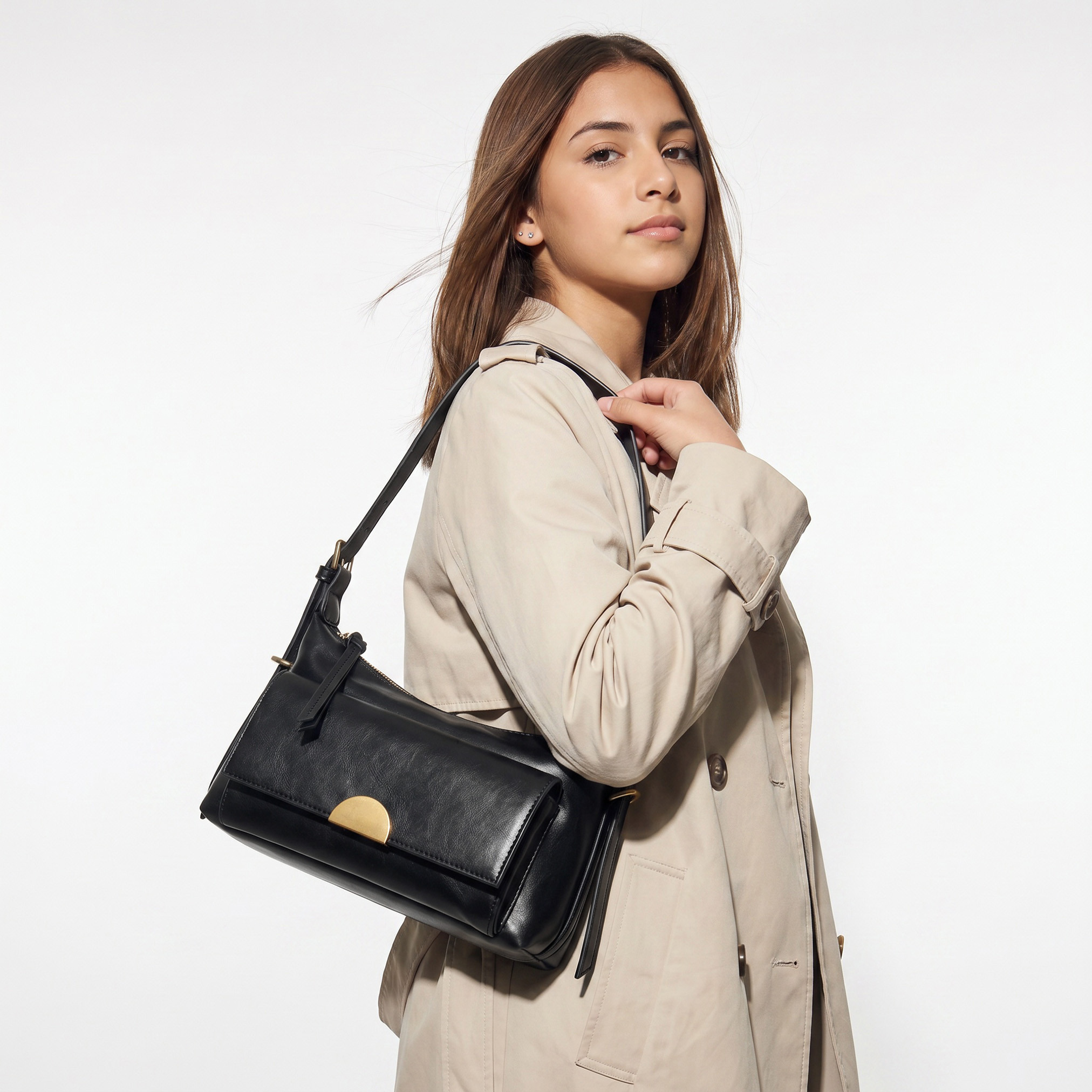 Pocket Detail Shoulder Bag with Zip Closure
