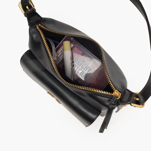 Pocket Detail Shoulder Bag with Zip Closure – image 8