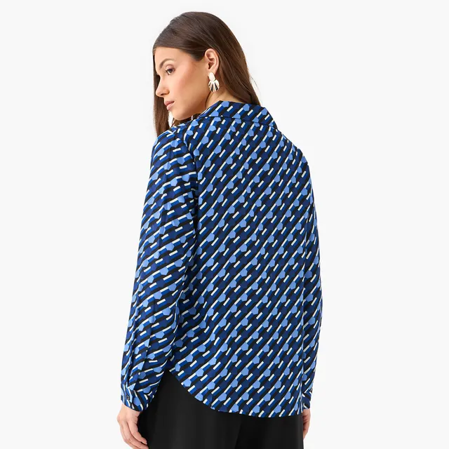 Shirt with Notch Collar – image 6