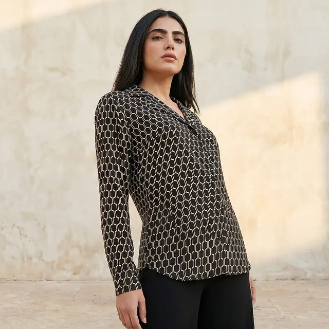 Splash Smart Regular Fit High-Low Shirt with Notch Collar