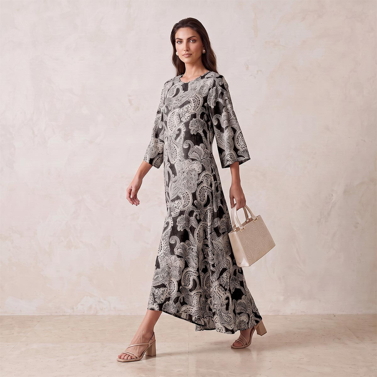 Splash Smart Paisley Print Trapeze Maxi Dress