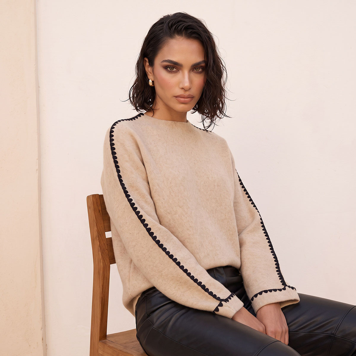 Splash Smart Blanket Stitch Trim Crew Neck Sweater