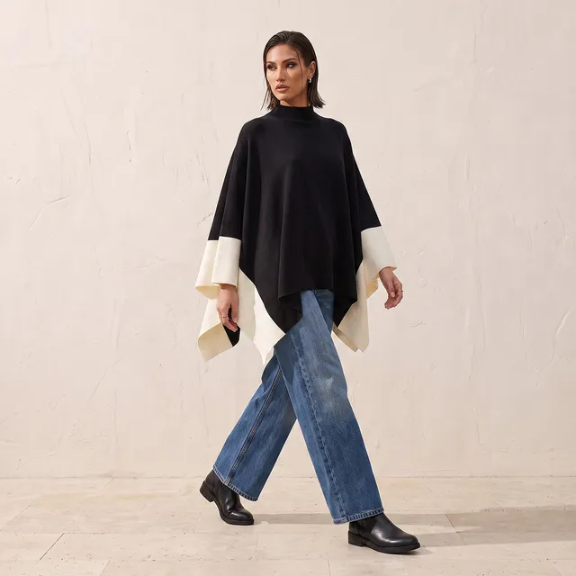 Splash Smart Panelled Poncho with High Neck – image 3