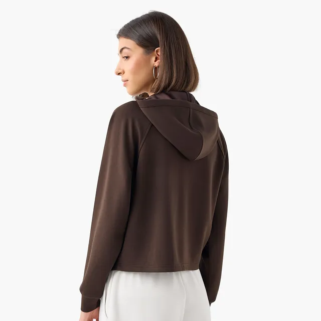 Hoodie with Ribbed Design – image 3