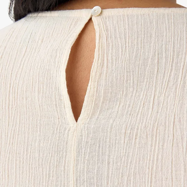Plus Size Sleeveless Linen Blend Top with Floral Embellishments – image 8