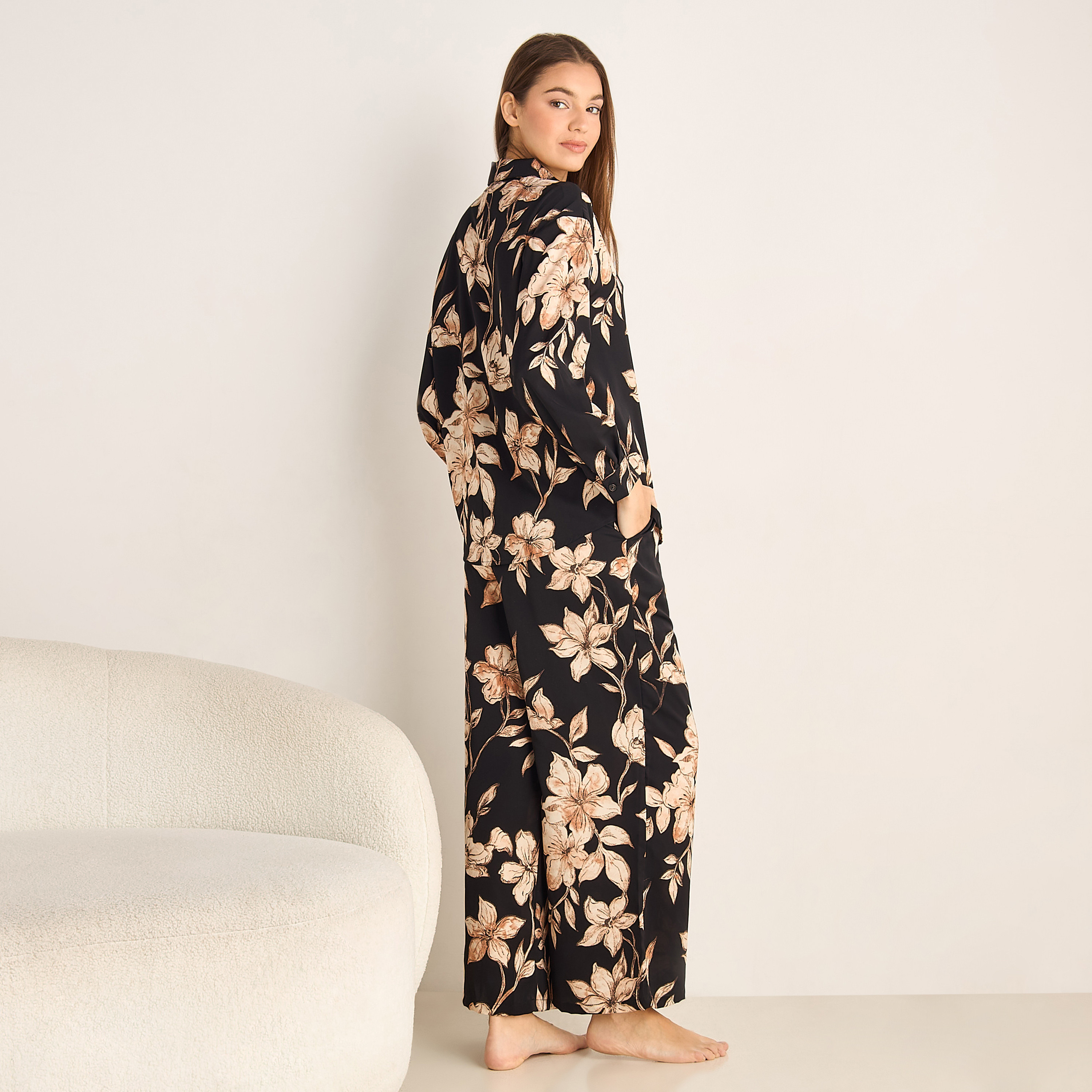 Pyjama Set Button-Down Shirt & Trousers