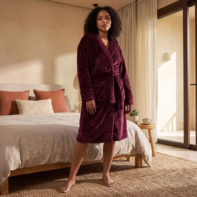 Splash Intimates Knee Length Plush Robe – image 2