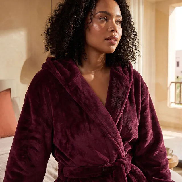 Splash Intimates Knee Length Plush Robe – image 4