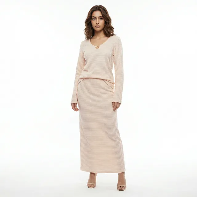 Textured Knit Long Sleeve Keyhole Neck Top – image 3