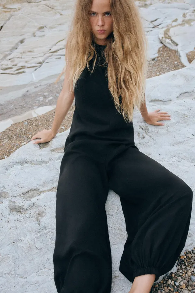 Halter Neck Sleeveless Lyocell Jumpsuit with Elastic Cuffs – image 6