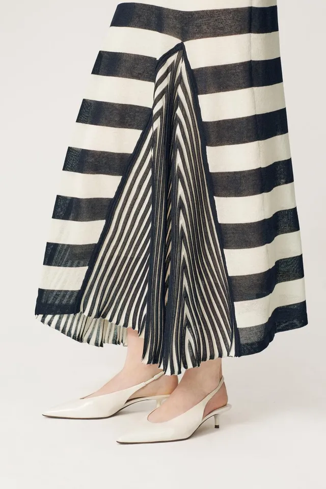 Zara Woman Collection Striped A-Line Dress with Long Sleeves – image 4