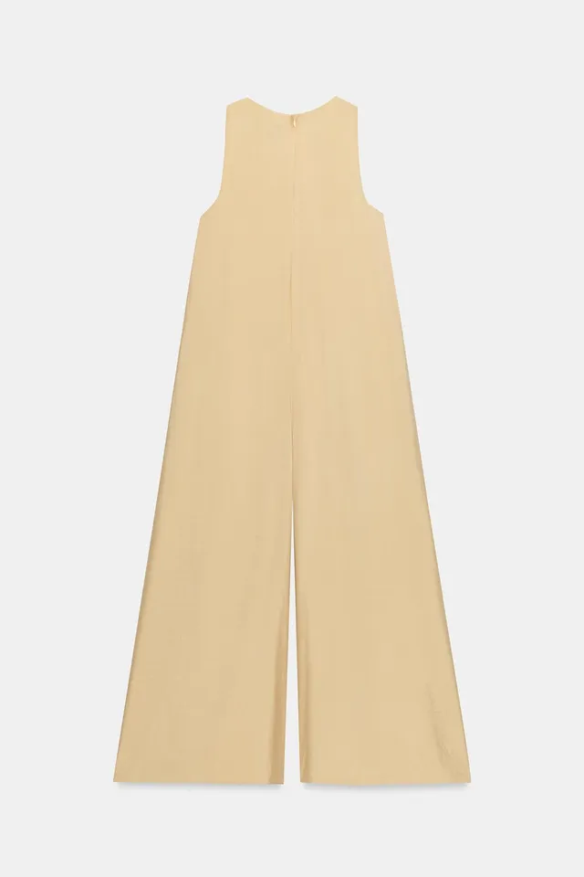 Round Neck Sleeveless Wide-Leg Jumpsuit with Concealed Back Zip – image 3