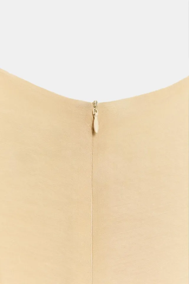 Round Neck Sleeveless Wide-Leg Jumpsuit with Concealed Back Zip – image 4