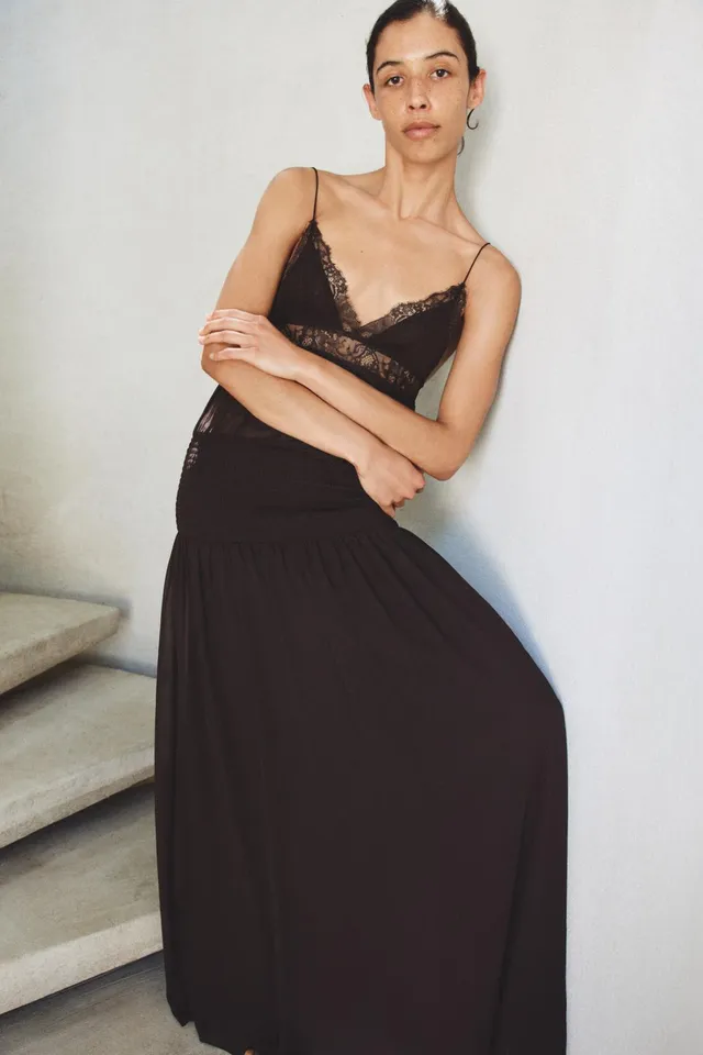 Long V-Neck Lace Appliqué Dress with Thin Straps and Lining – image 5