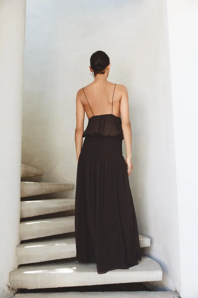 Long V-Neck Lace Appliqué Dress with Thin Straps and Lining – image 7