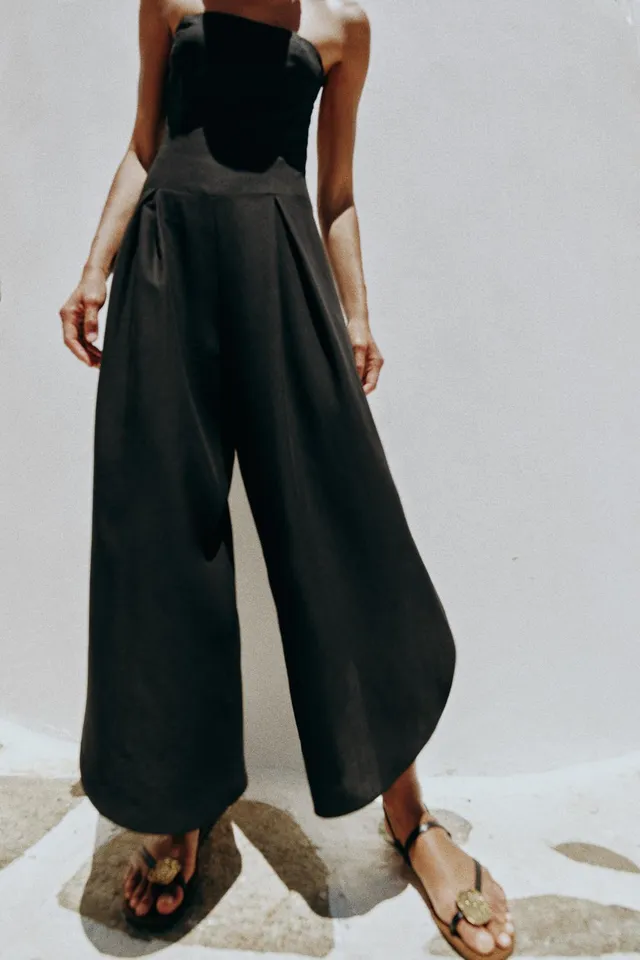 Off-the-Shoulder Midi Jumpsuit with Asymmetric Hem and Front Pleats – image 2