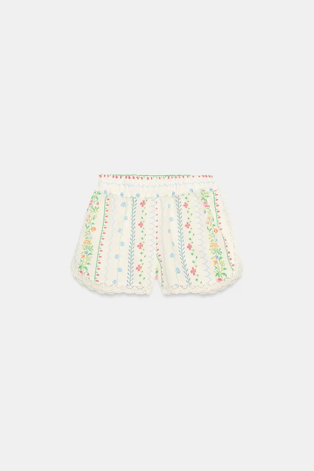 Lace Trimmed Low-Rise Pull-On Shorts with Side Vents – image 7