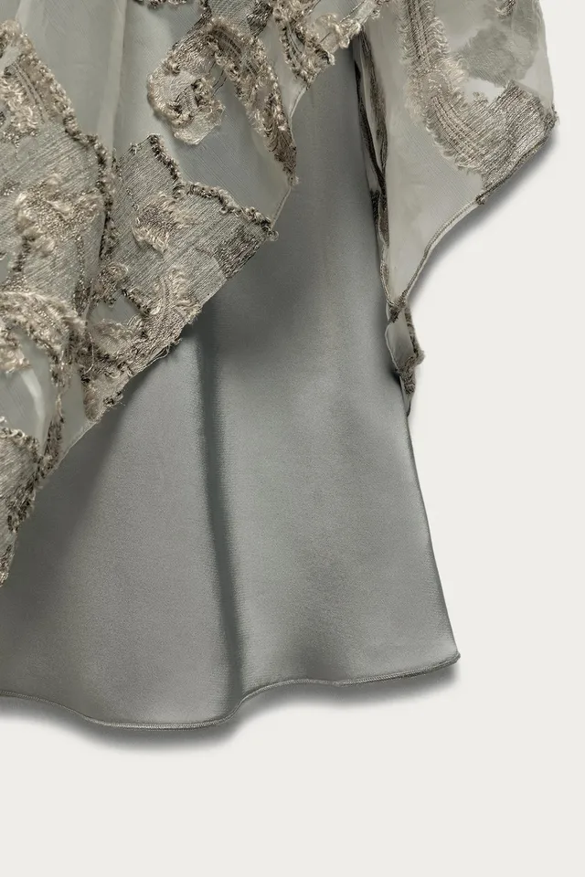 Sequin Jacquard Tunic Dress with Contrast Lining and Button Closure – image 6