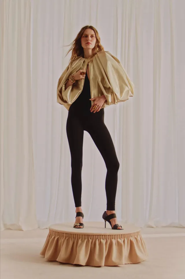 جمبسوت HALTER SEAMLESS MARISA BERENSON X ZARA