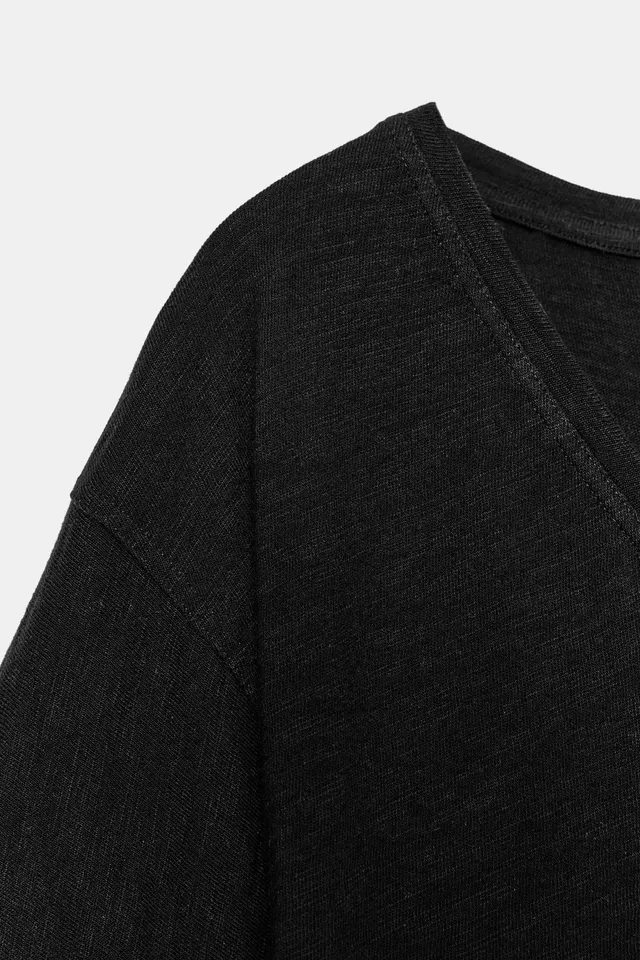 V-neck T-shirt – image 4