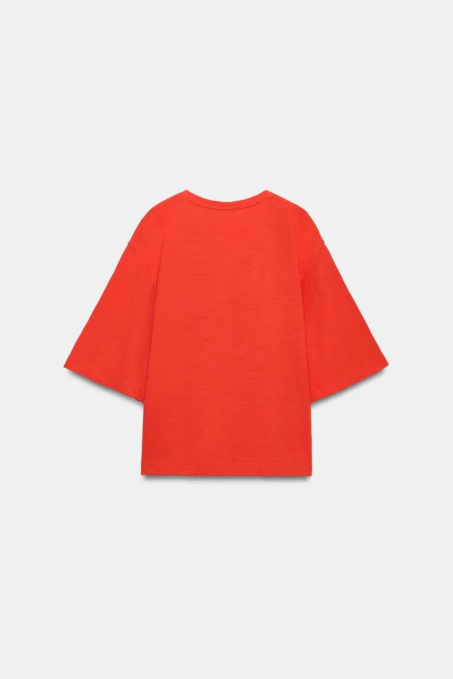 V-neck T-shirt – image 6