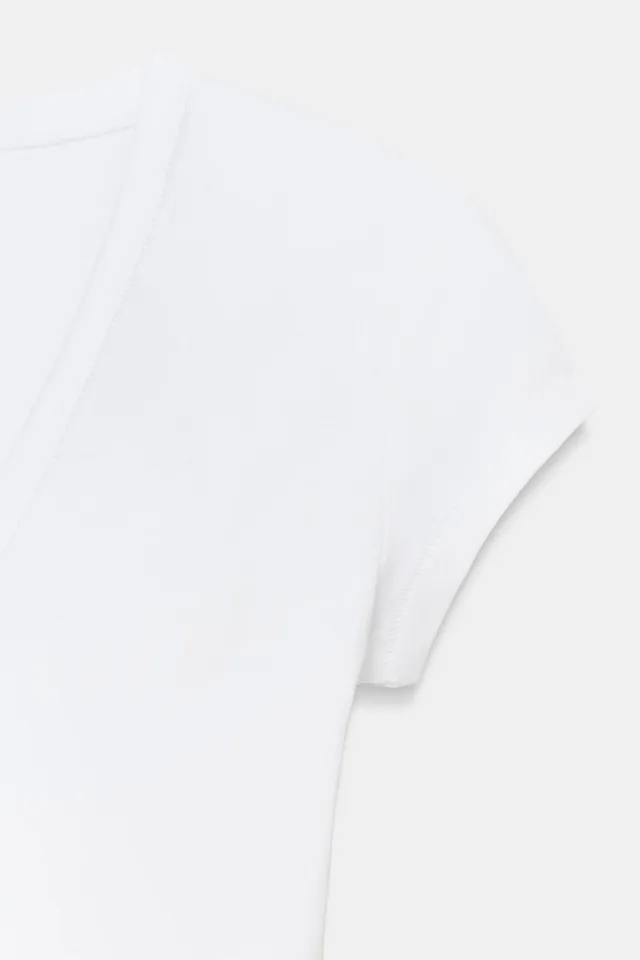 V-Neck T-Shirt – image 6