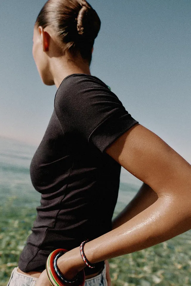 Minimalist Short Sleeve T-Shirt – image 4