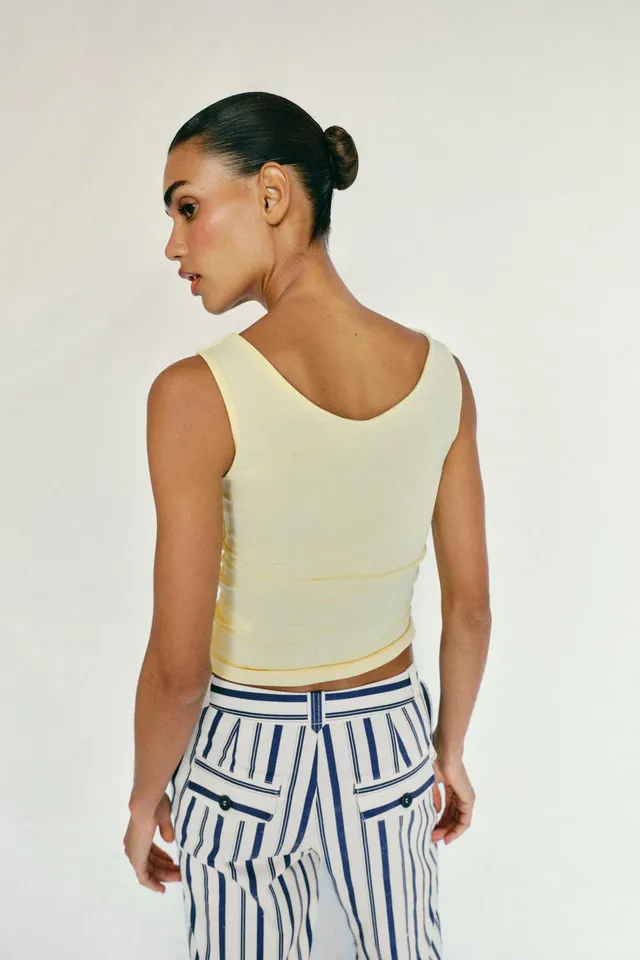 Sleeveless T-Shirt – image 5