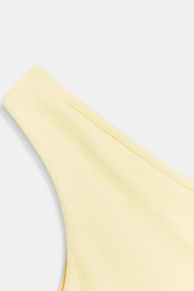 Sleeveless T-Shirt – image 8