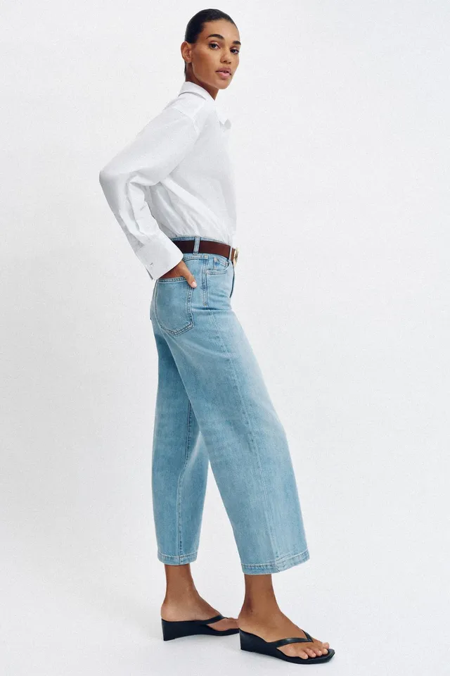 جينز WIDE LEG قصير بخصر عالٍ وحزام – صورة 4