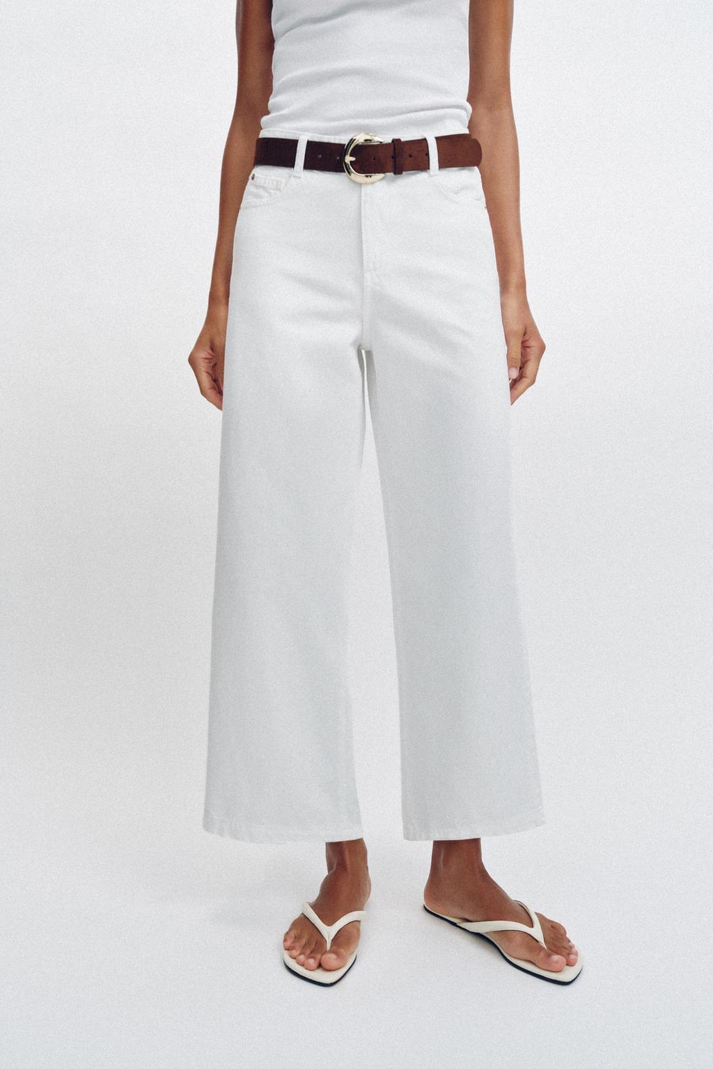 جينز WIDE LEG قصير بخصر عالٍ وحزام