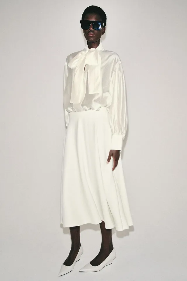 قميص ساتان برباط ZW COLLECTION
