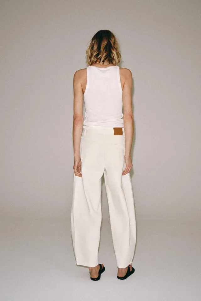 Mid-Waist Balloon Jeans – image 4