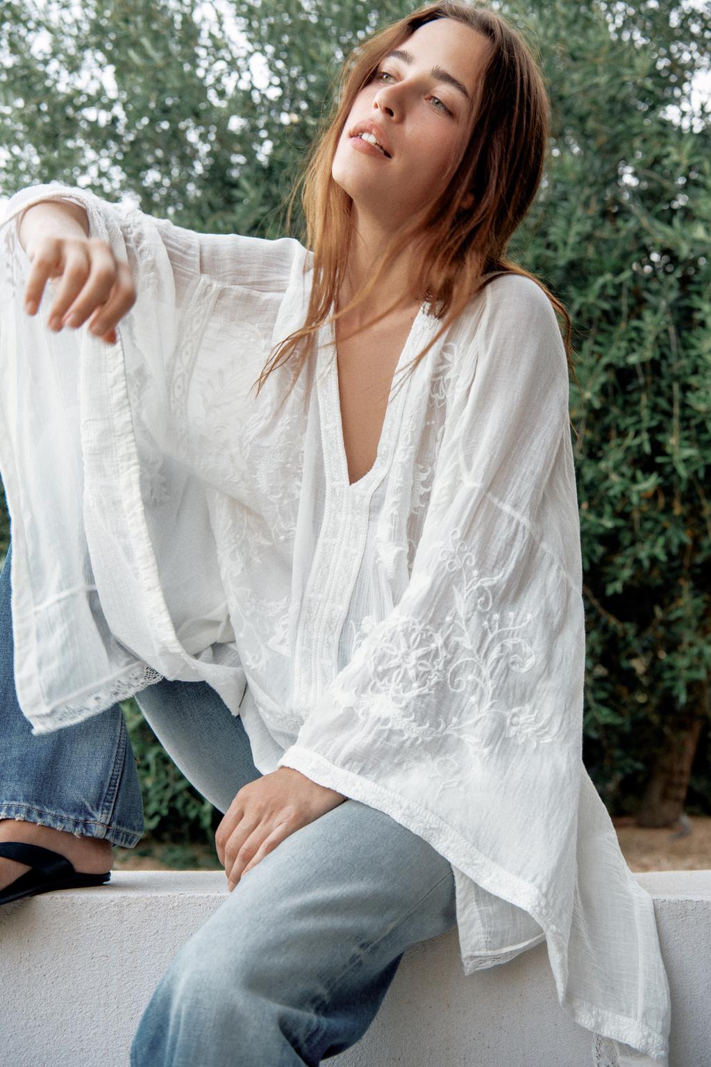 بلوزة كاب مطرزة ZW COLLECTION