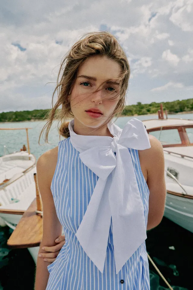 قميص مخطط برباط أكمام بلا أكمام – صورة 4
