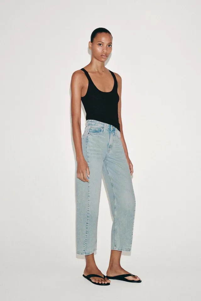 Sleeveless Fine-Knit Top