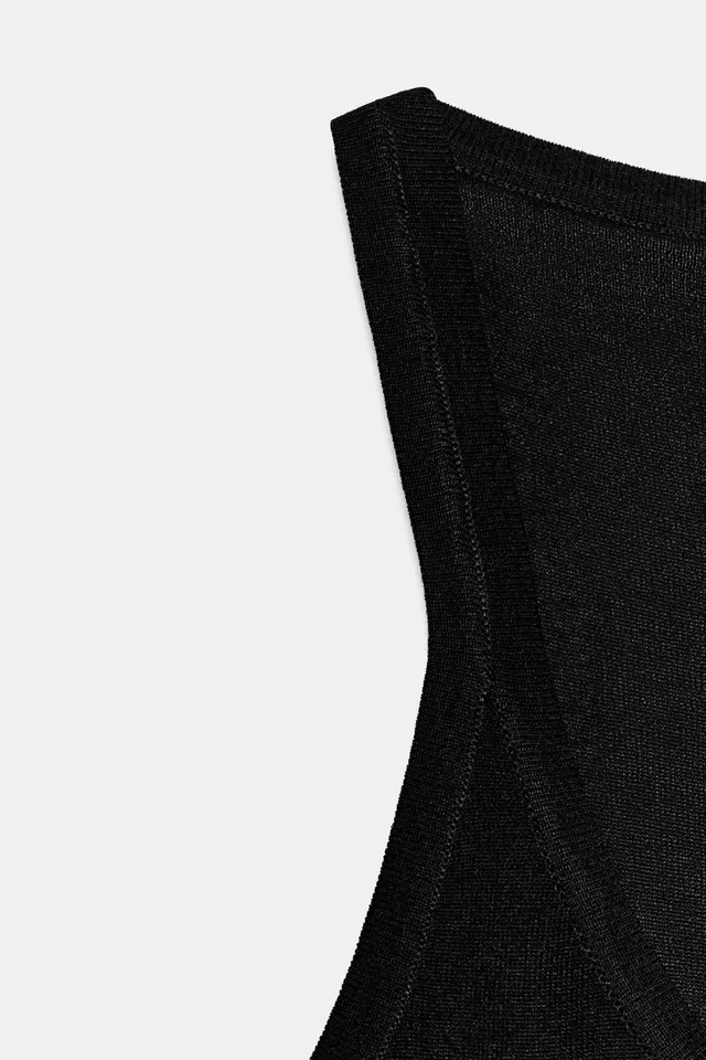 Sleeveless Fine-Knit Top – image 6