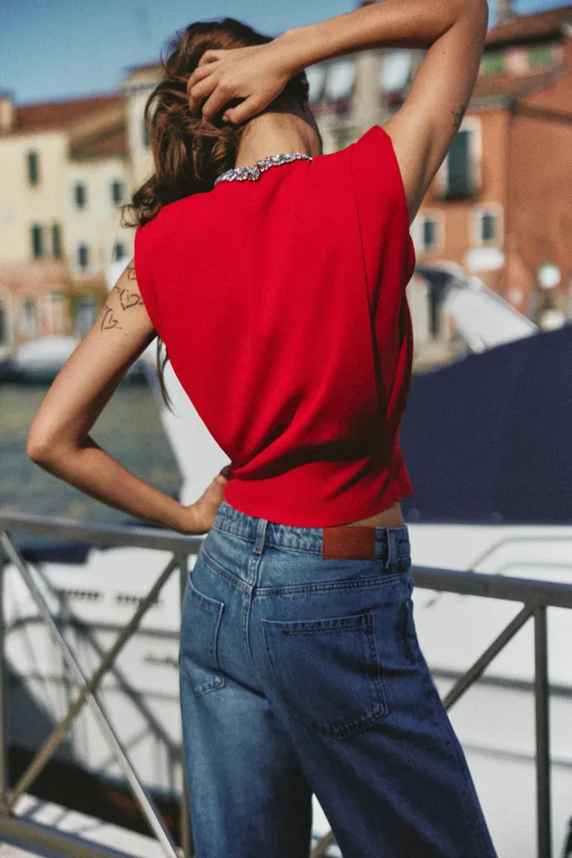 Sleeveless Top with Jewel Neck, Shoulder Pads, and Front Pleats – image 6