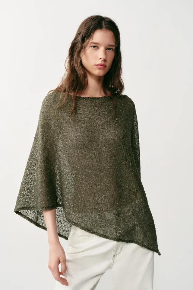 Asymmetric Metallic Thread Cape with Boat Neck and Loose Fit – image 2