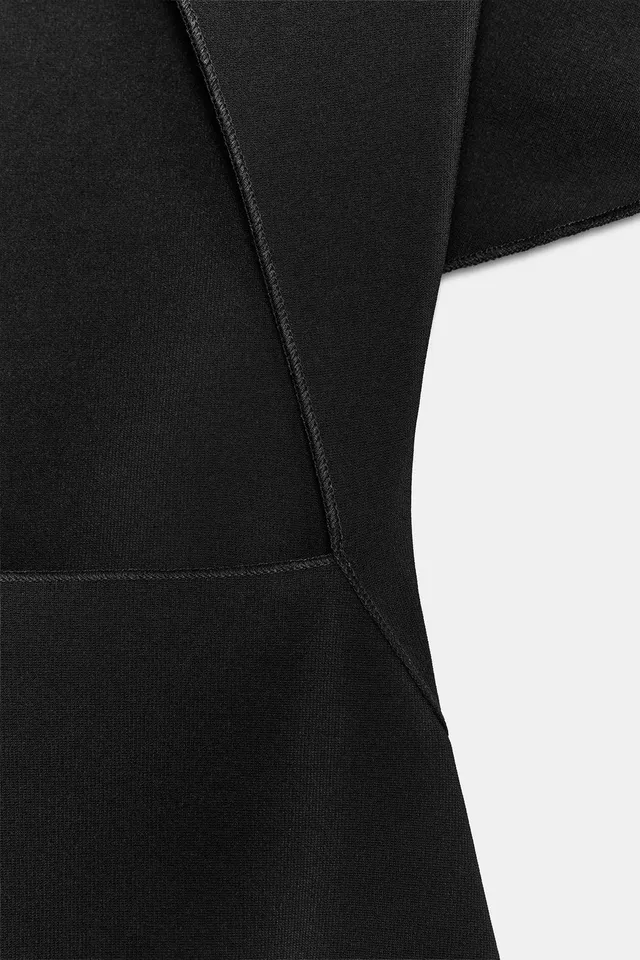 توب CUT OUT بأكمام قصيرة – صورة 6
